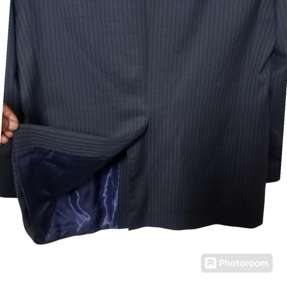 Ralph Lauren Men’s 40R Navy Pinstripe Wool Blazer – Classic Fit - Picture 12 of 16